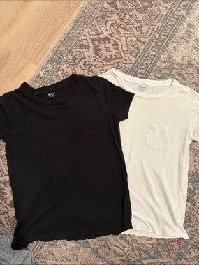 Madewell pocket tees - black and white XXS